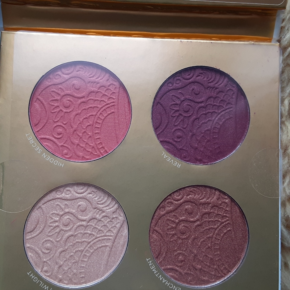 Makeup - Picture 6 of 6